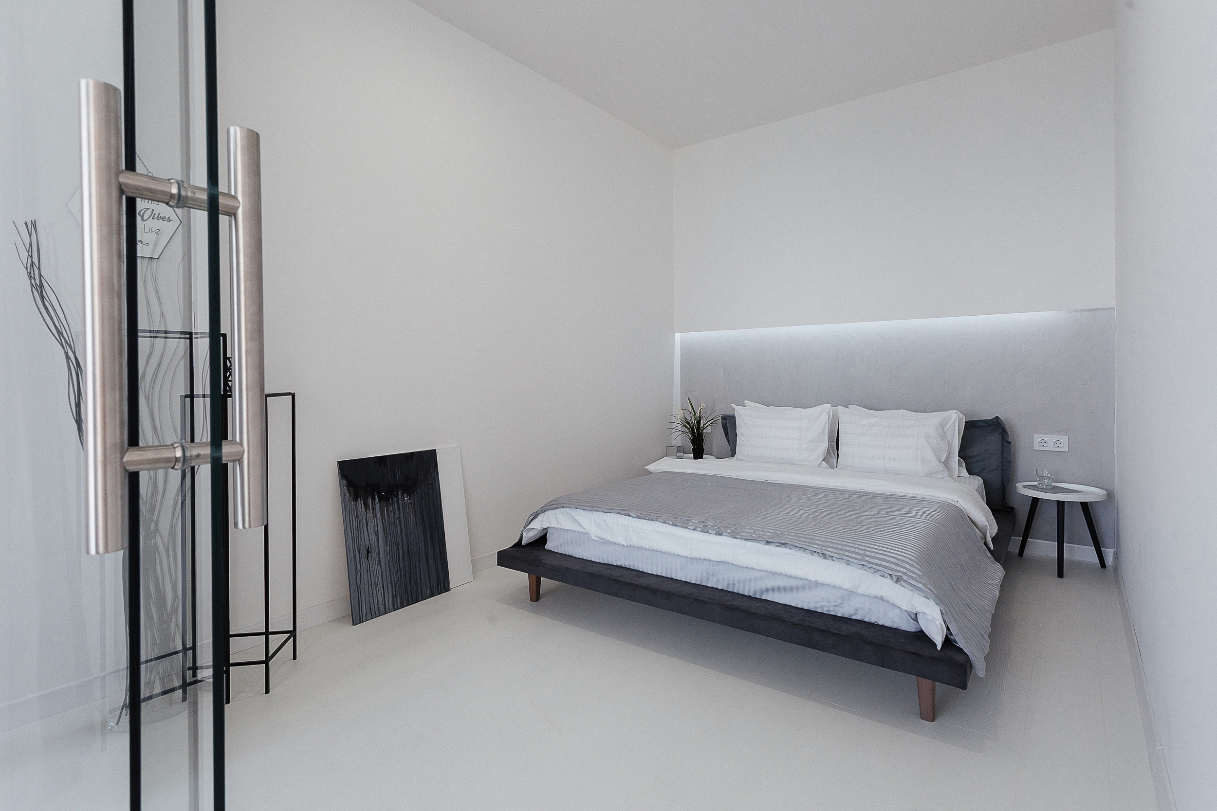 Studio with a panoramic sea view