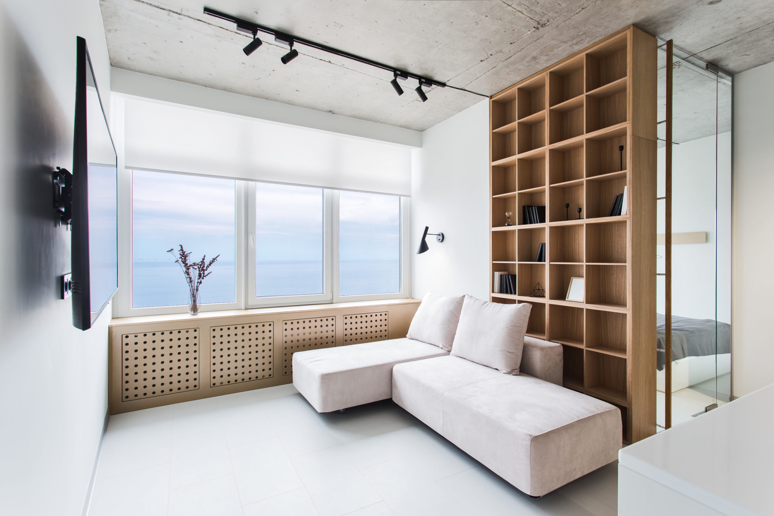 Studio with a sea view