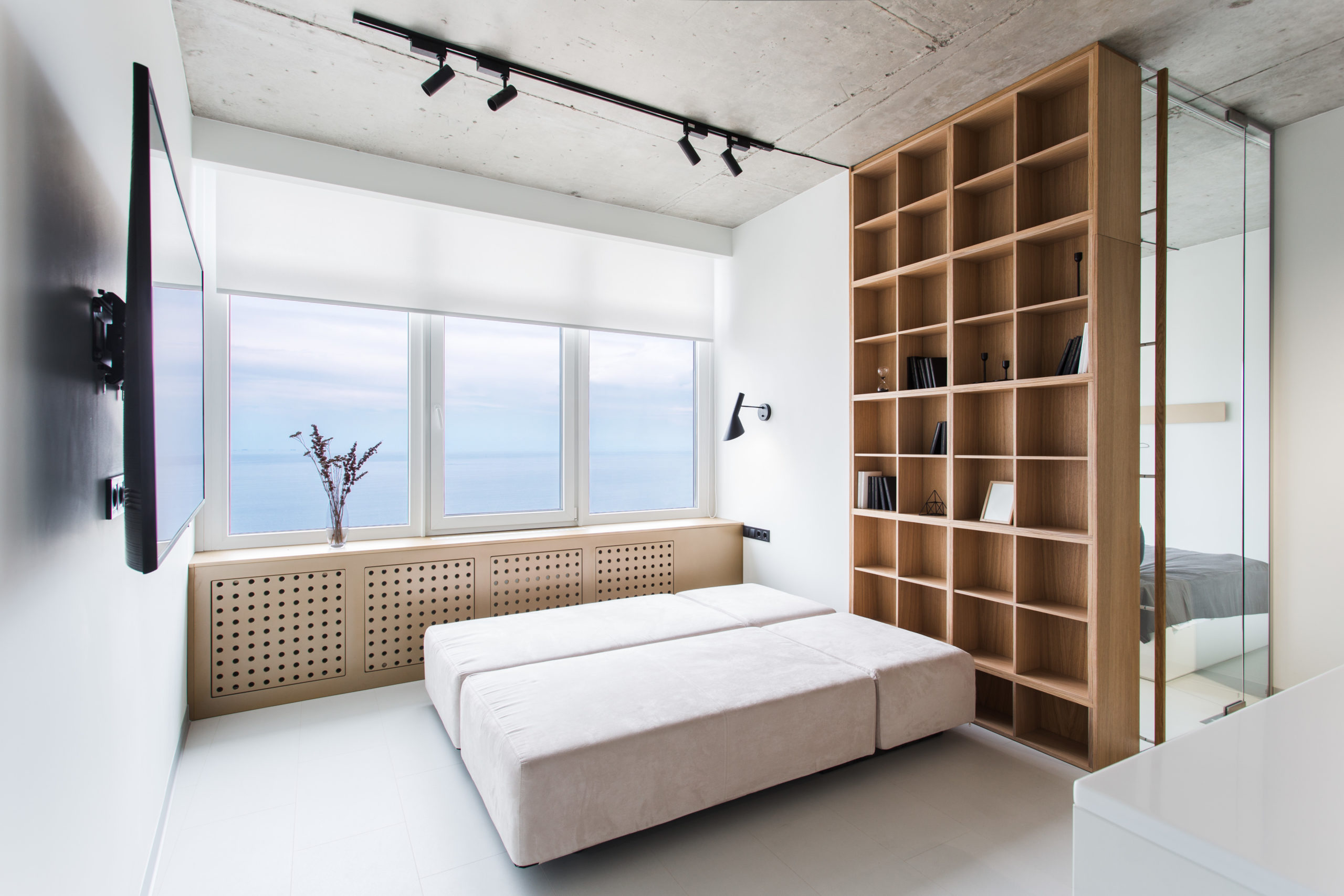 Studio with a sea view