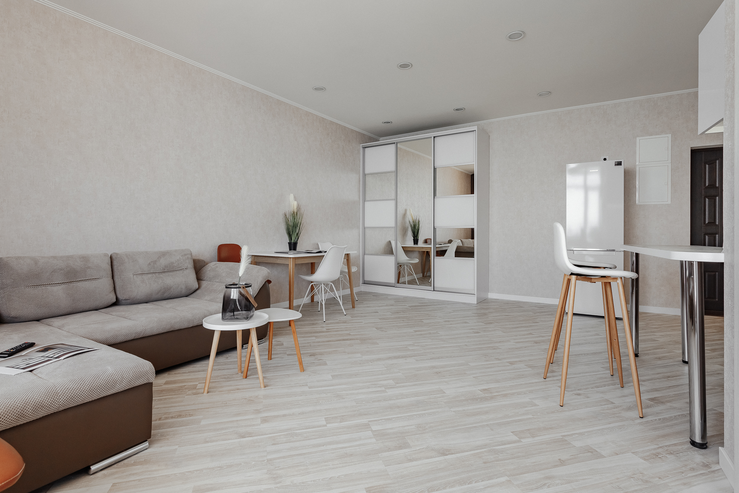 One-bedroom apartment with a sea view and a balcony