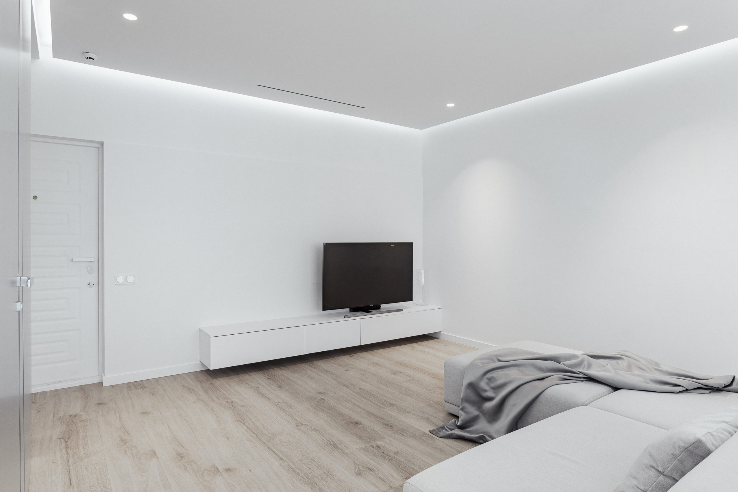 Two-bedroom apartment with a city view