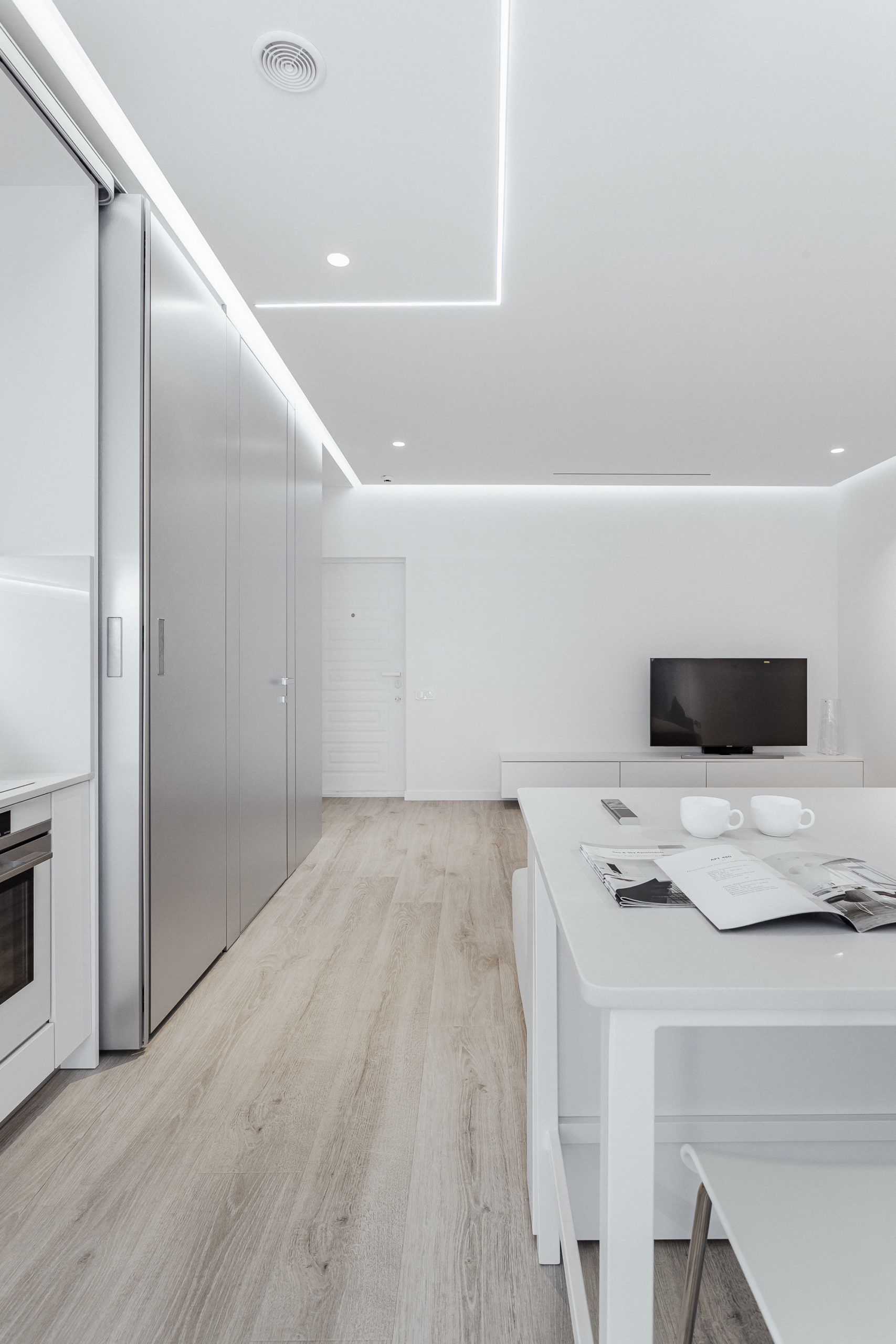Two-bedroom apartment with a city view