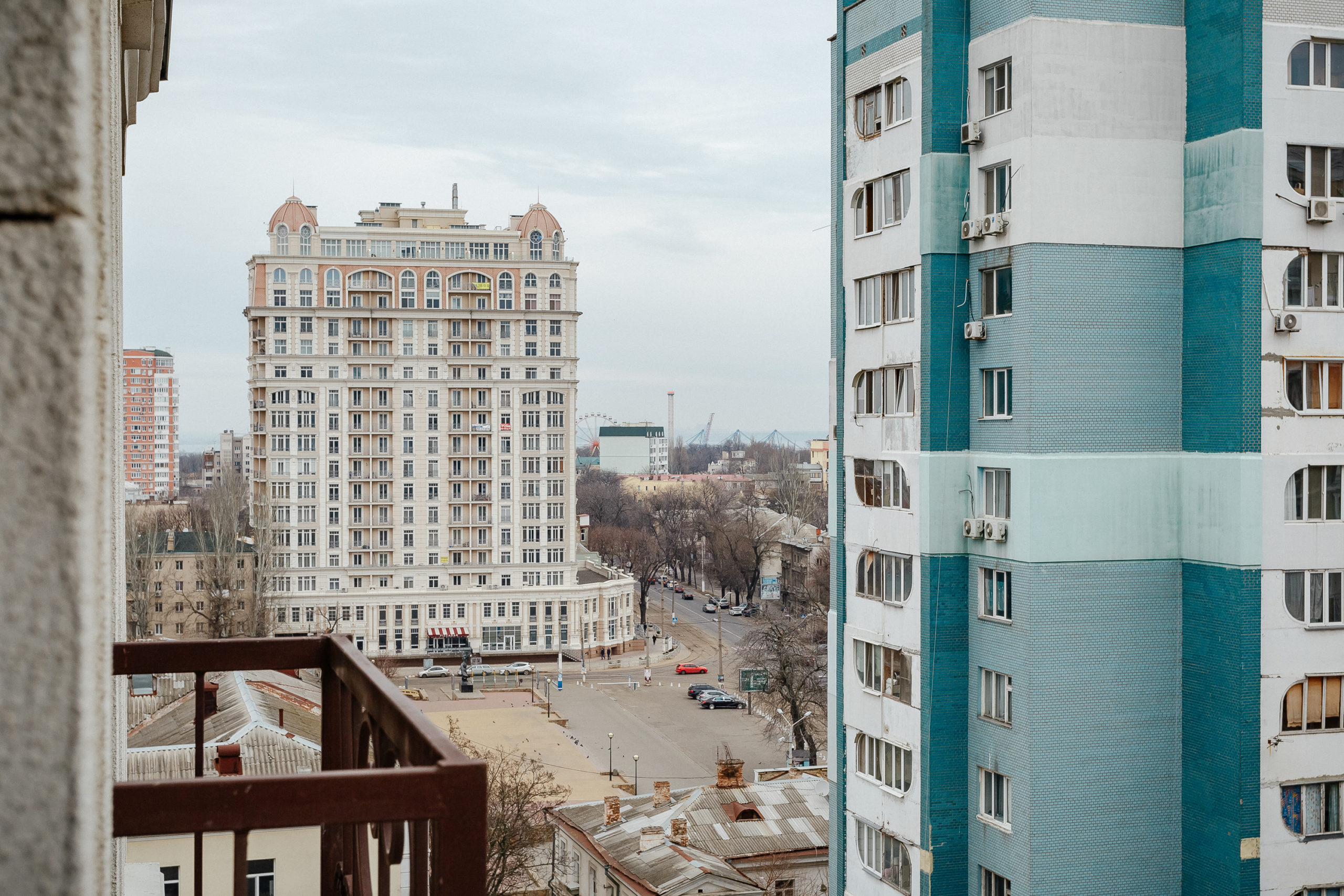 Two-bedroom apartment with a city view