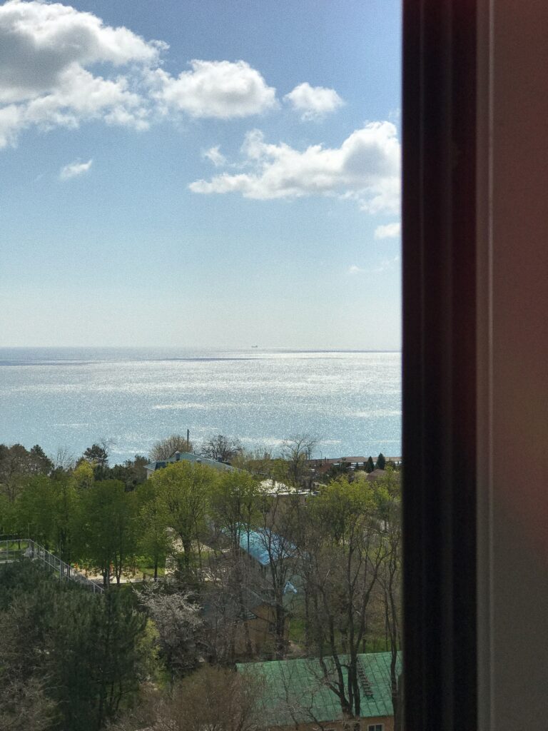 Studio with a panoramic sea view
