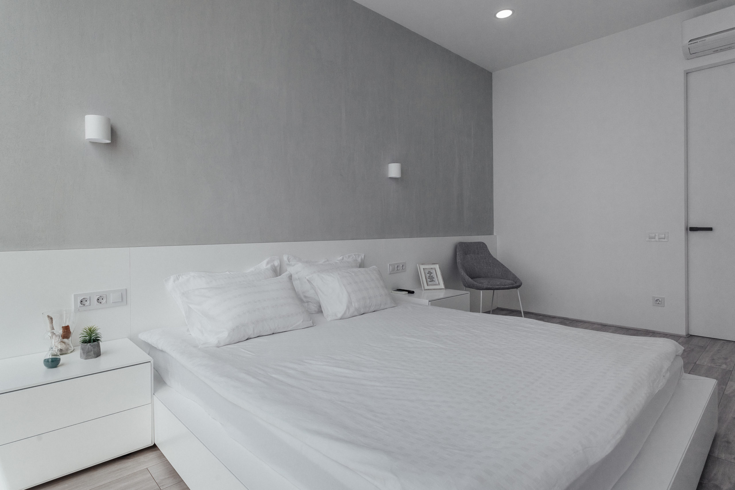 Two-bedroom apartment with a panoramic sea view
