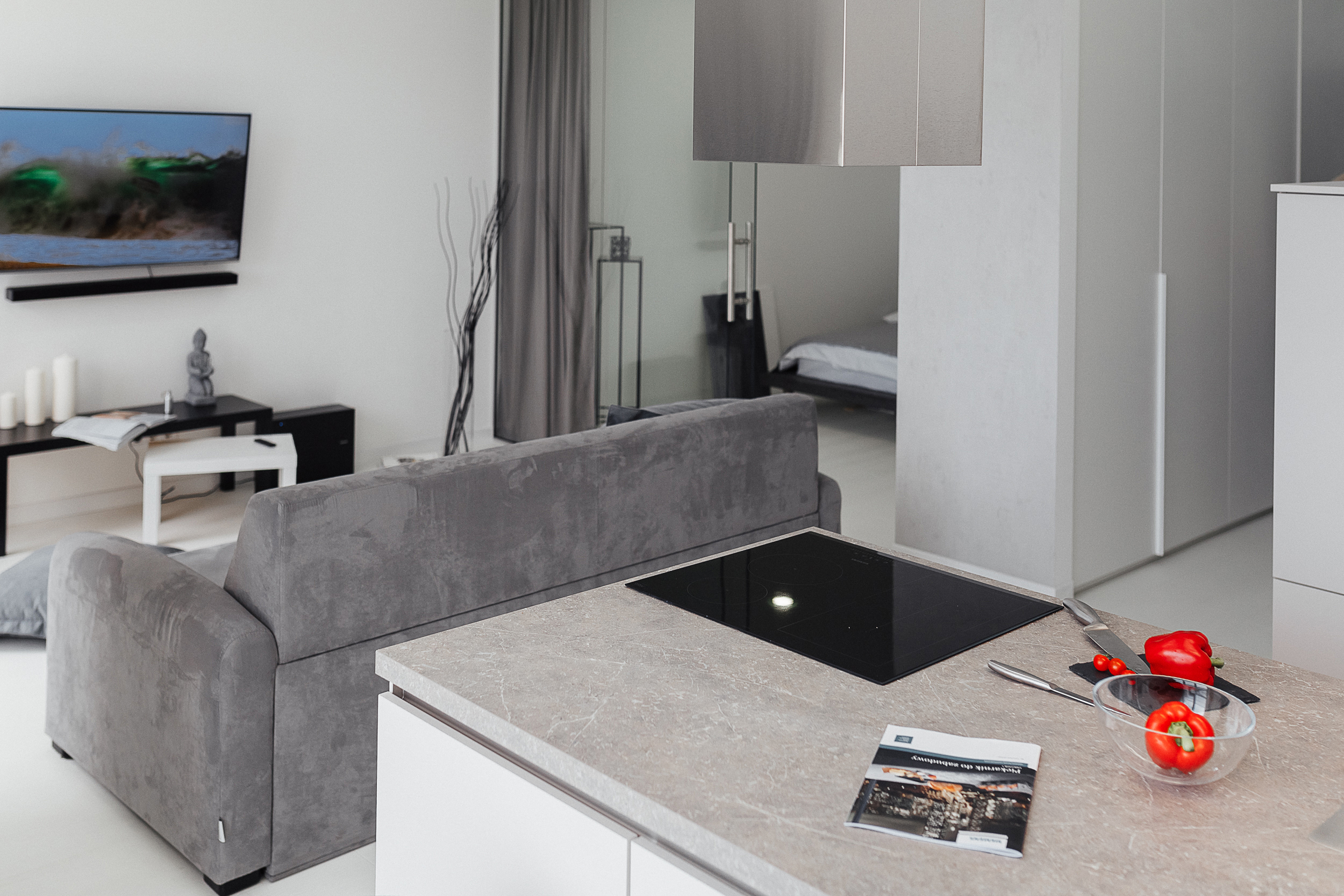 Studio with a panoramic sea view