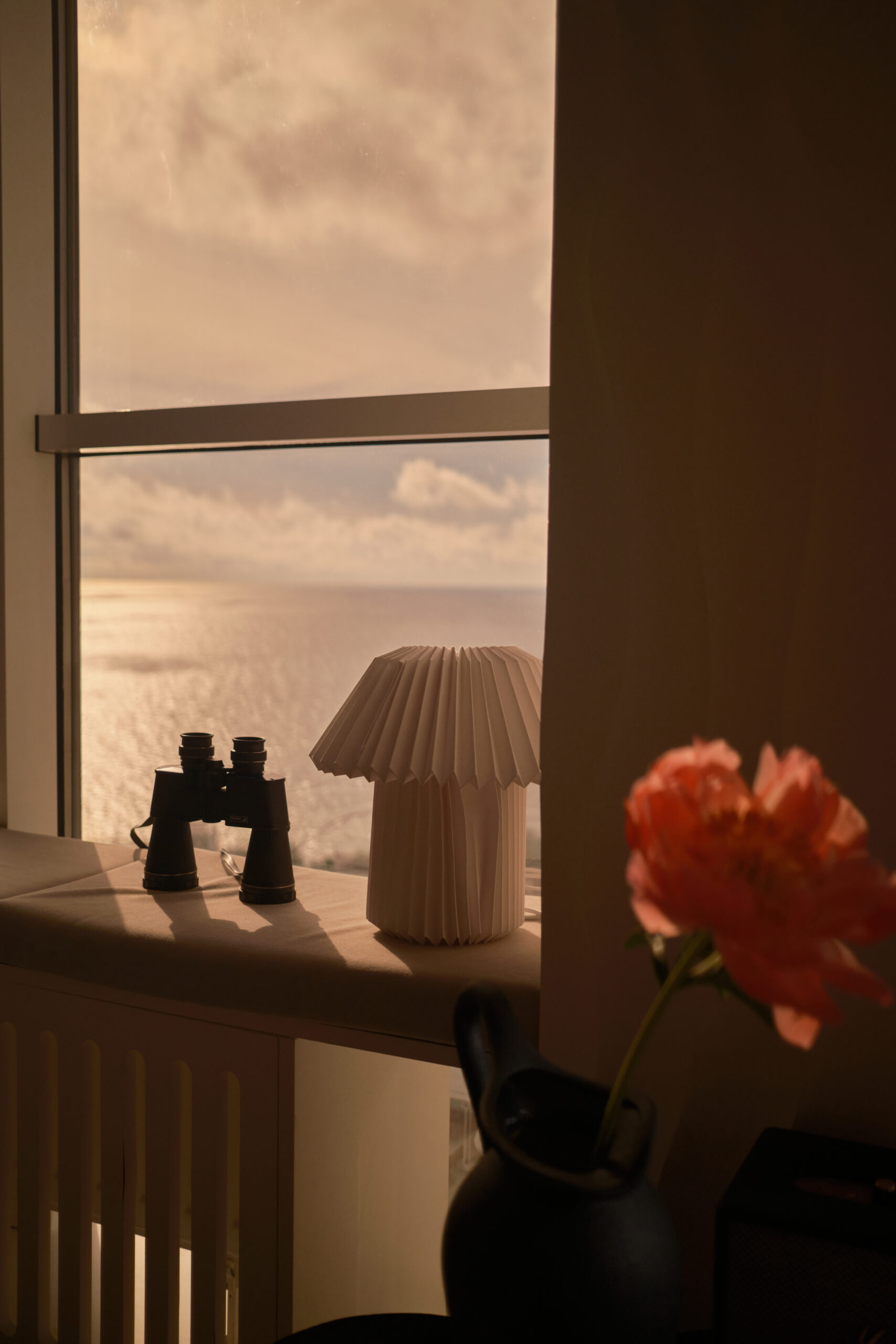 Studio with a panoramic sea view