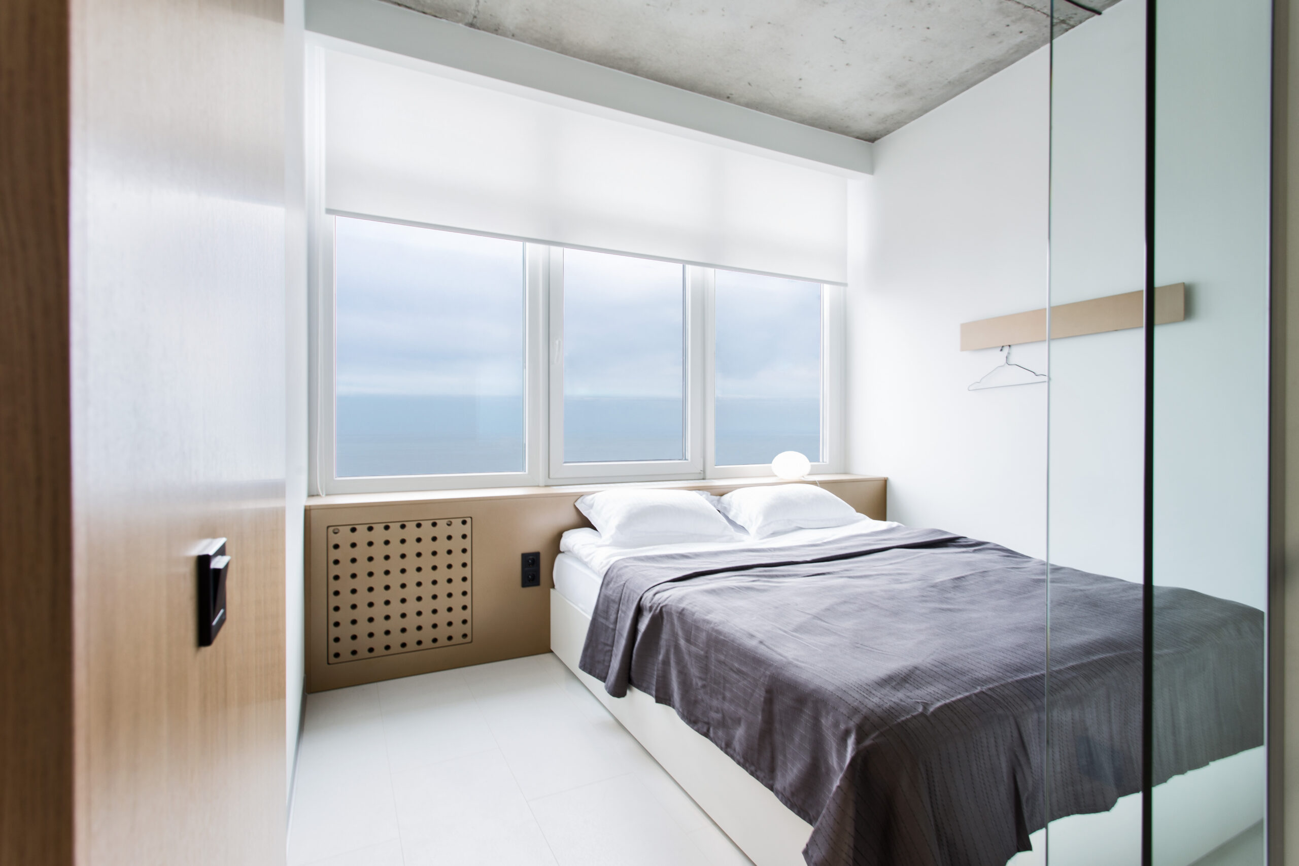 Studio with a sea view
