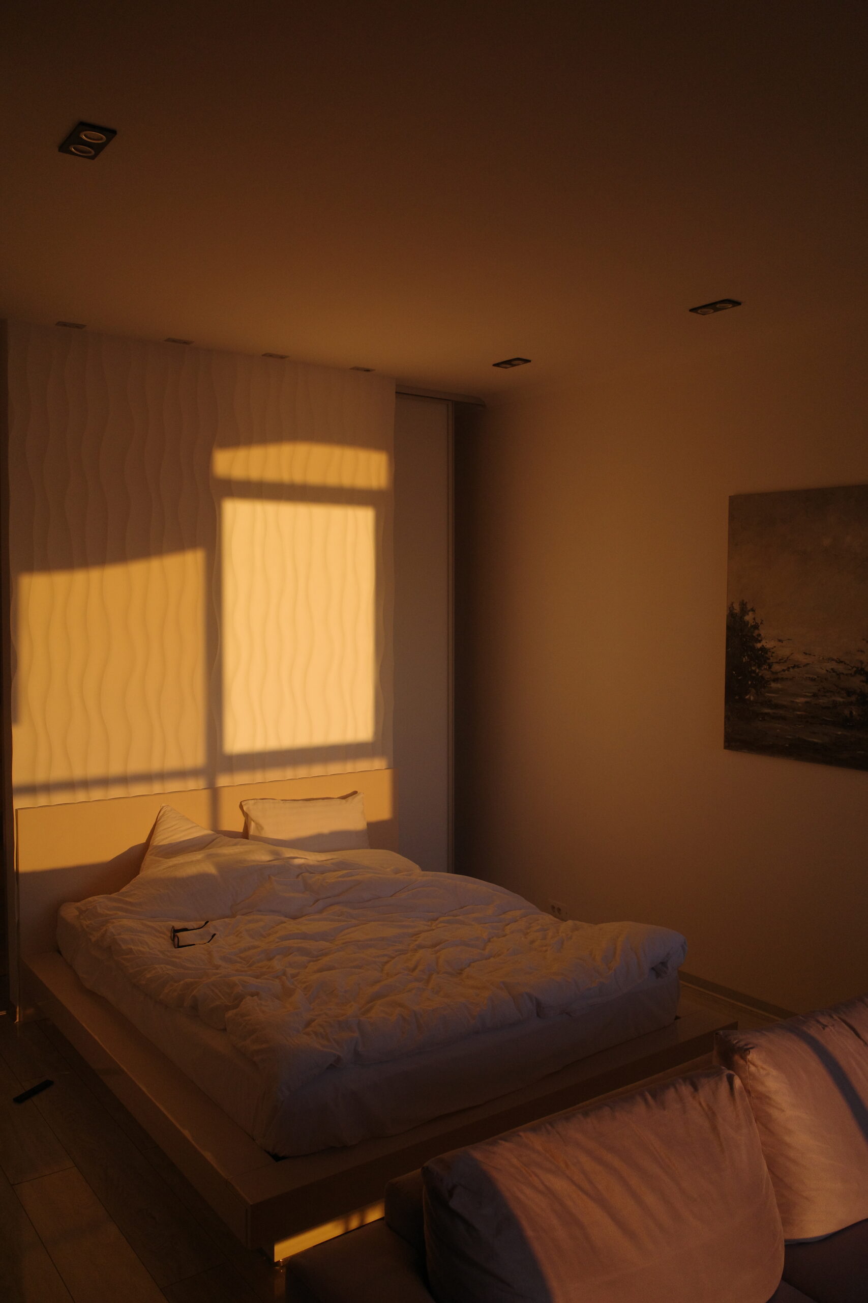 Studio with a panoramic sea view