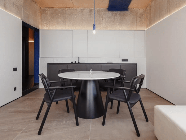 Two-bedroom apartment with a panoramic sea view
