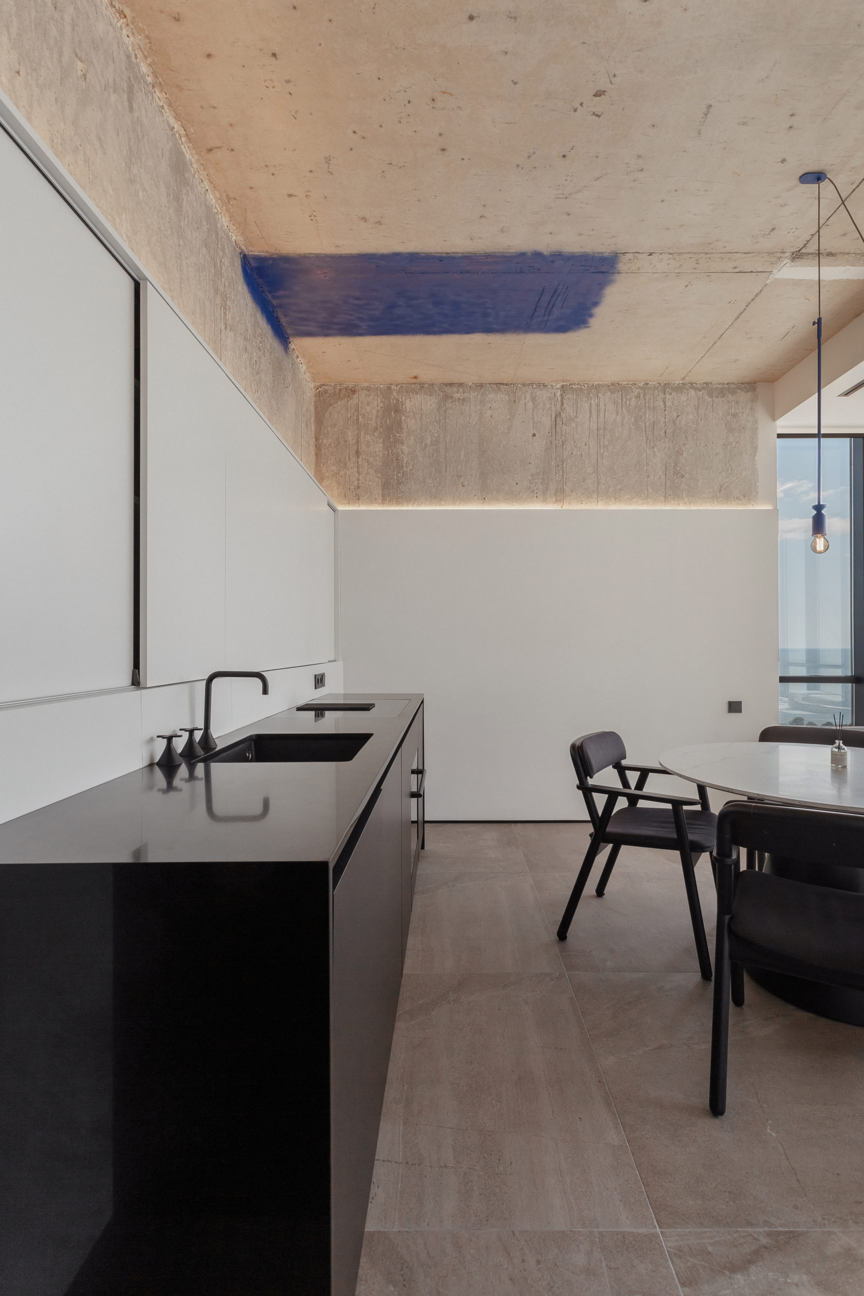Two-bedroom apartment with a panoramic sea view