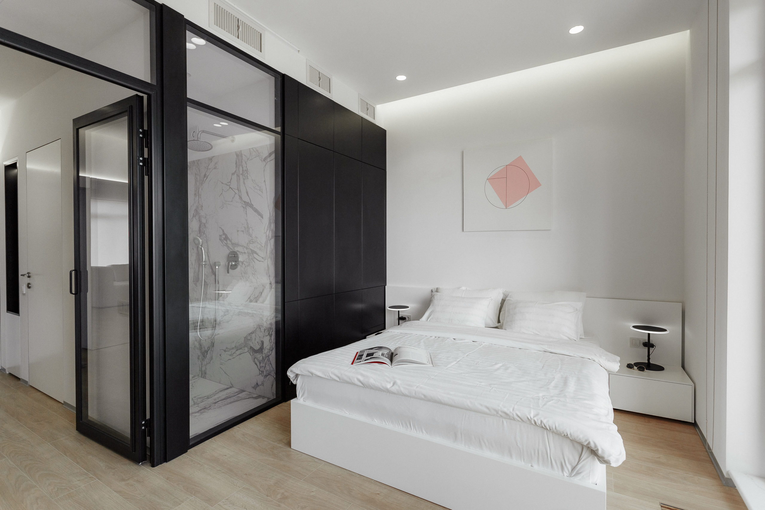 One-bedroom apartment with a panoramic sea view and a balcony