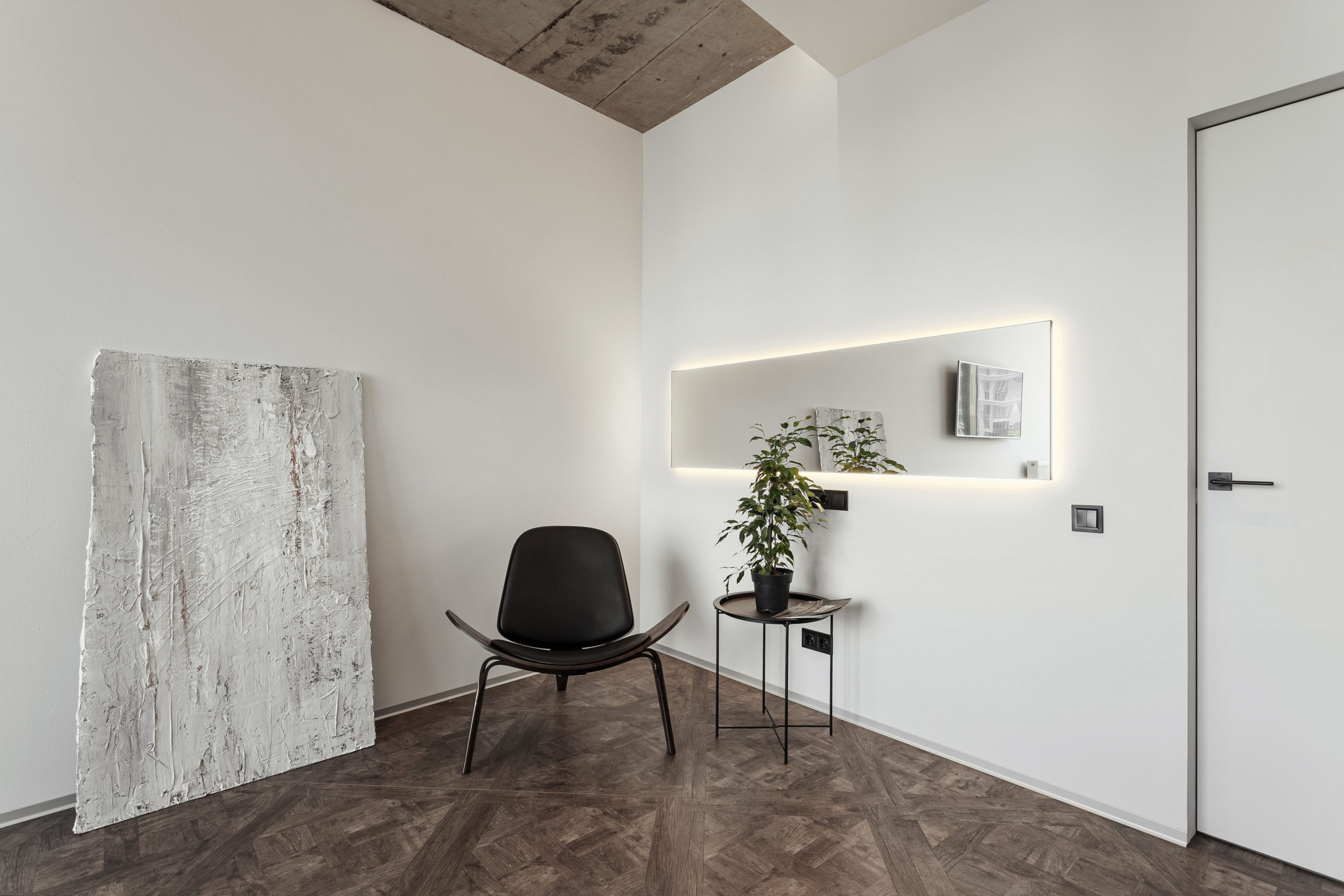 One-bedroom apartment with a city view