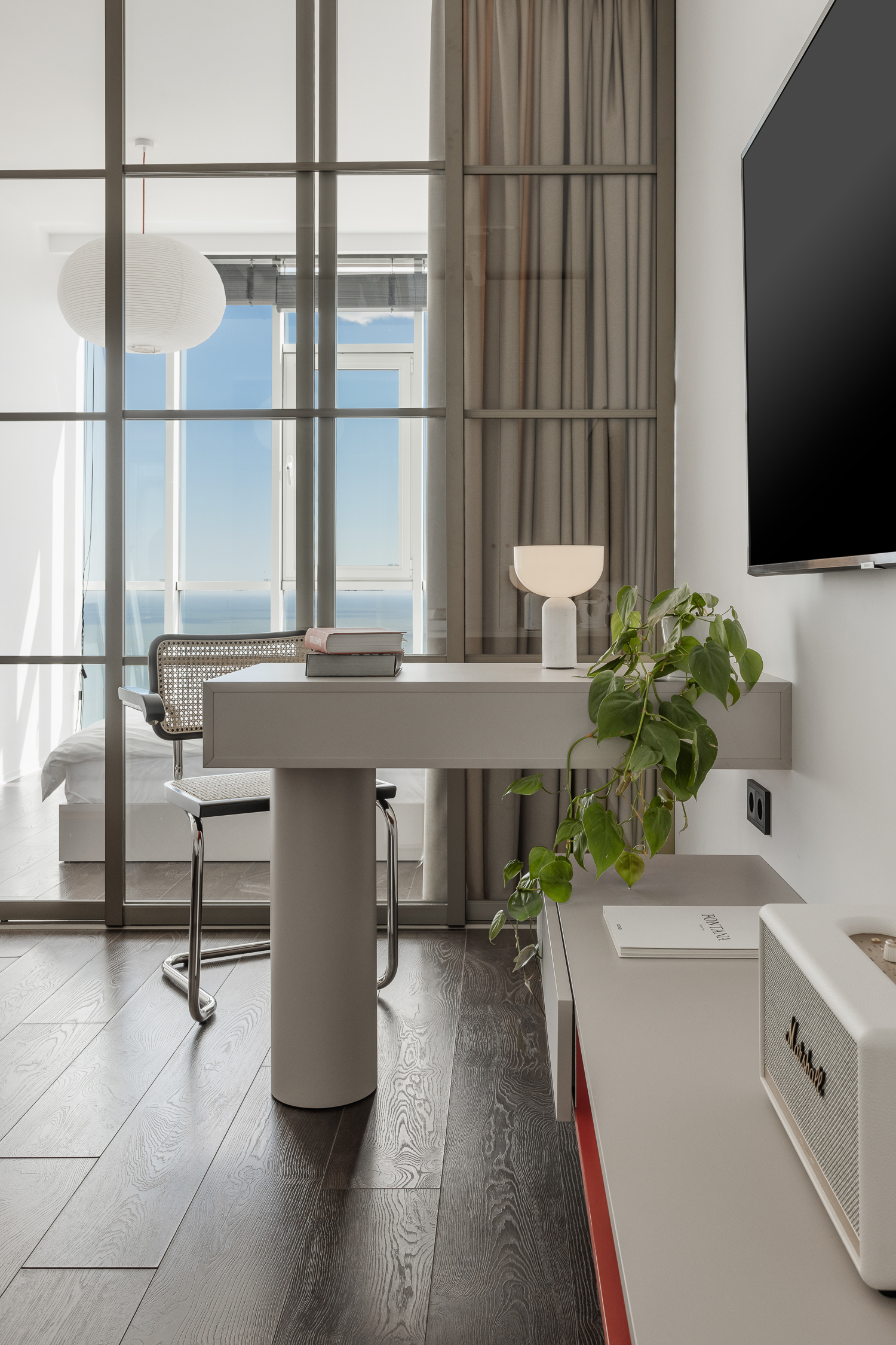Studio with a panoramic sea view