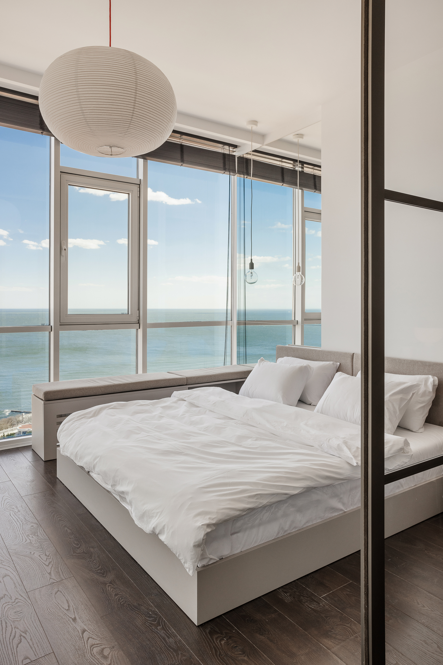 Studio with a panoramic sea view