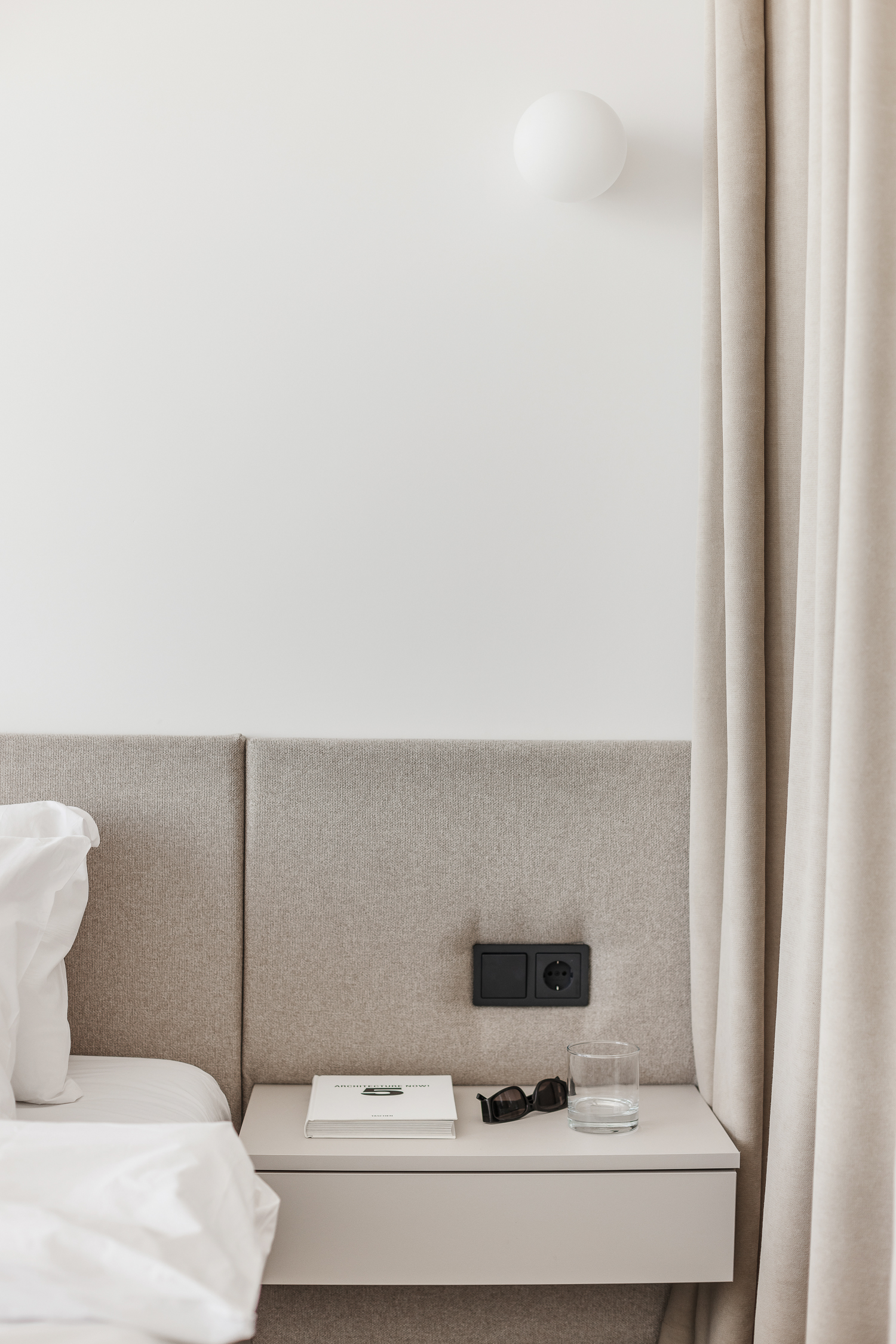 Studio with a panoramic sea view