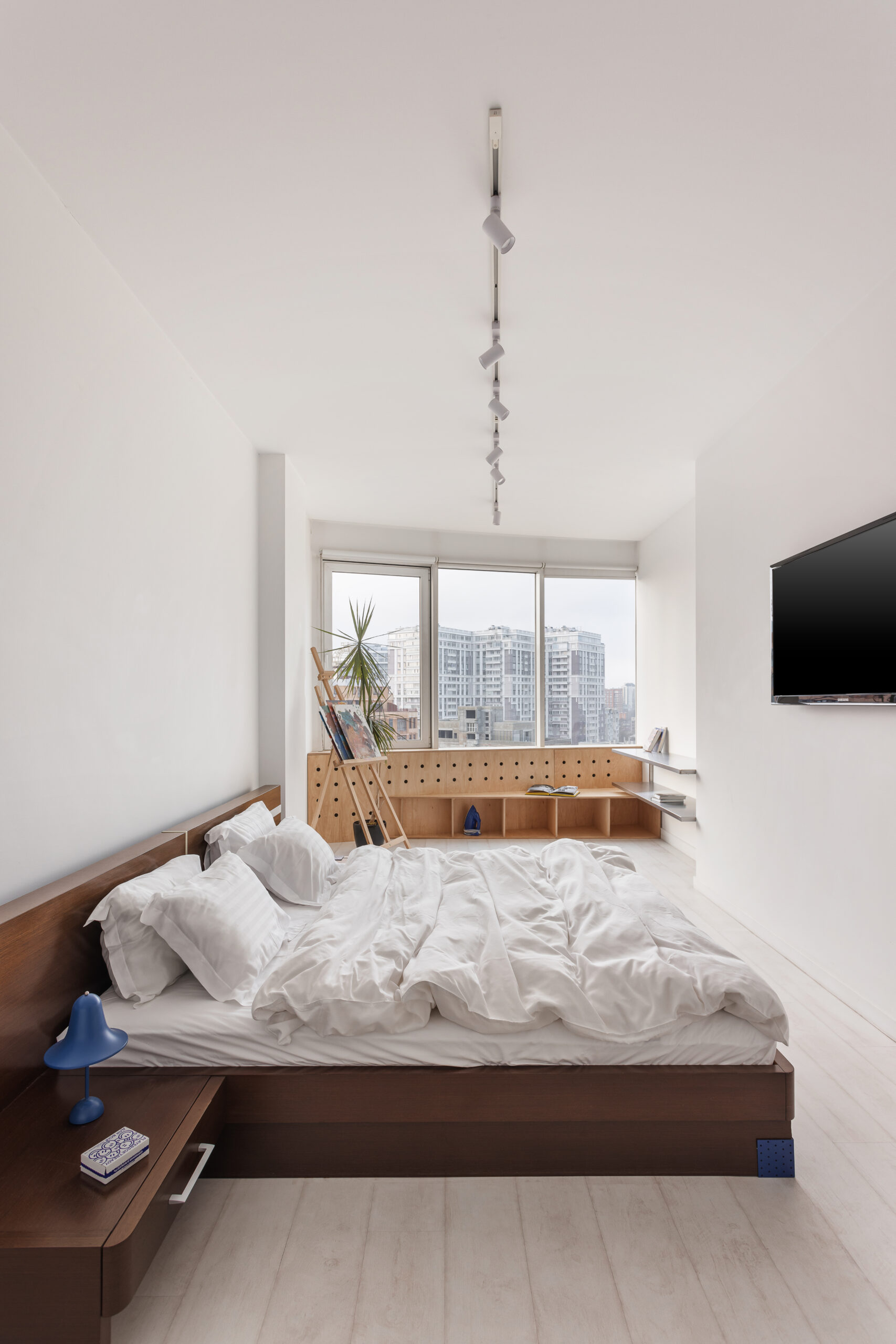 two-bedroom apartments with a panoramic city view and Godox Studio Flashes Photo Equipment