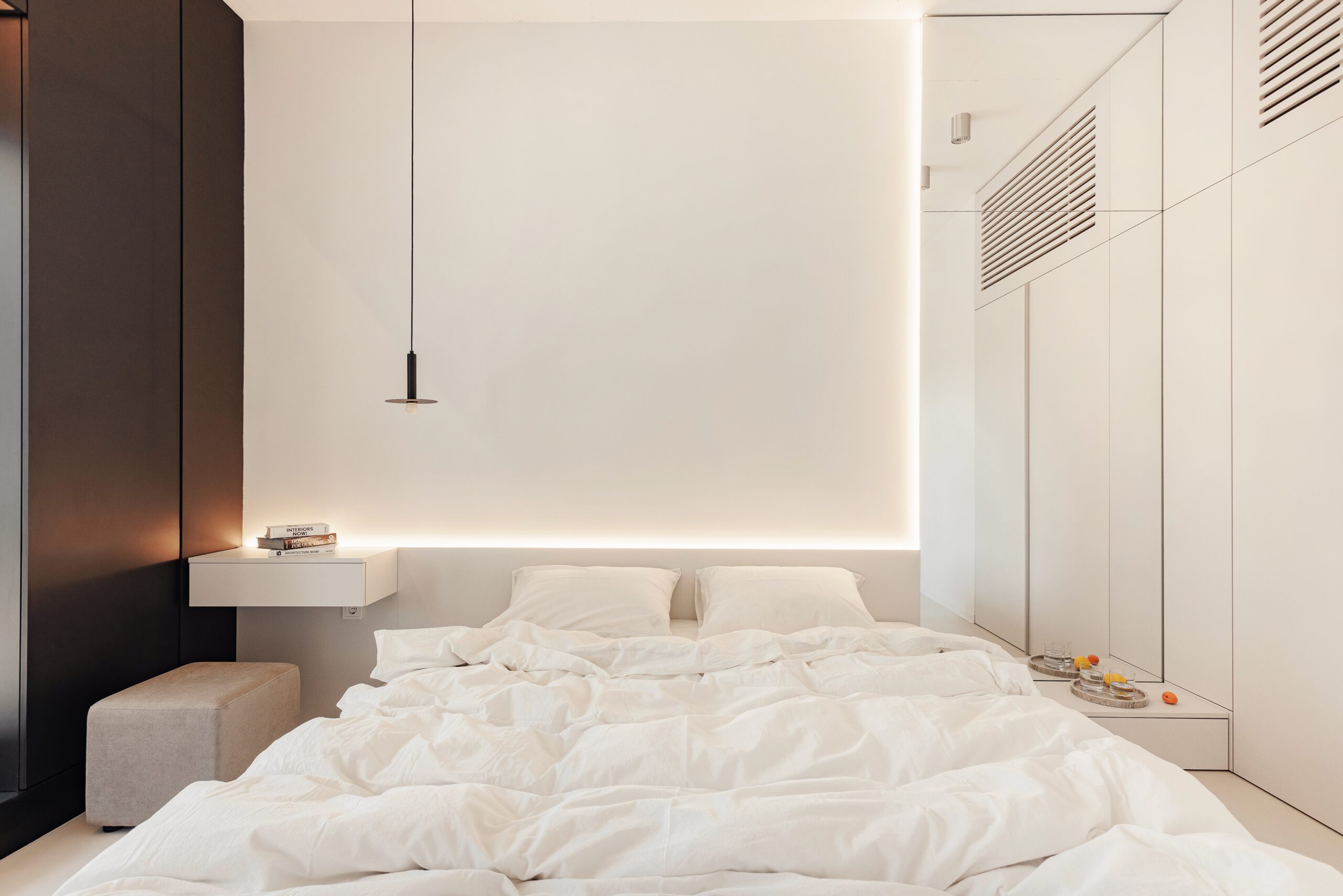 THE PAUSE / space to slow down with terrace by the sea
